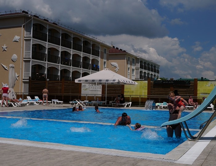 Внешний вид и территория - Курортный отель «Гранд Прибой»